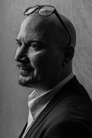 Till Kuhnert