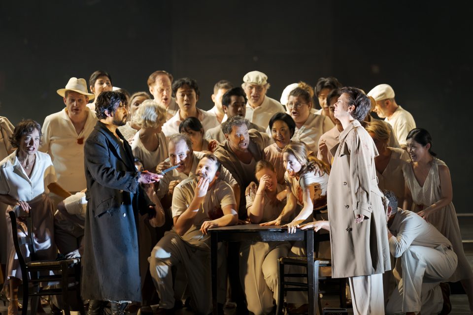 Anna Brull, Dmitry Ivanchey, Chor & Statisterie der Oper Graz