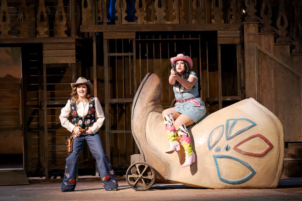 Frederike Haas und Corina Koller