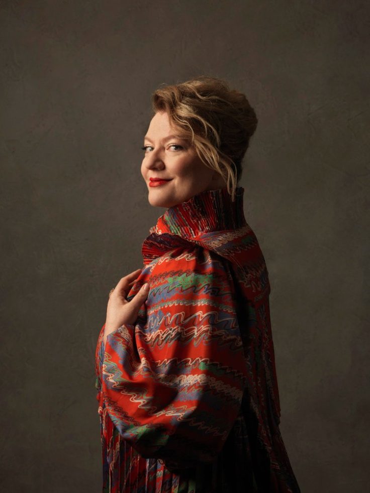 Portraitfoto von Aile Asszonyi